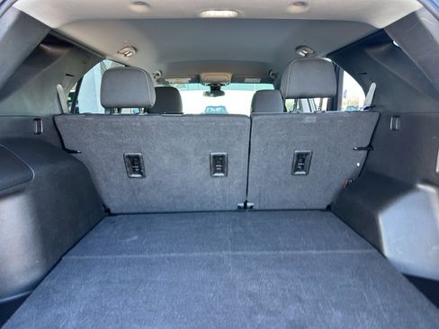 Used 2021 Chevrolet Equinox LT image 34