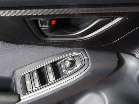 Used 2019 Subaru Crosstrek 2.0i Premium image 33