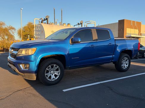 Used 2019 Chevrolet Colorado LT w/ LT Convenience Package image 5