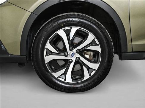 Used 2021 Subaru Outback Limited image 24