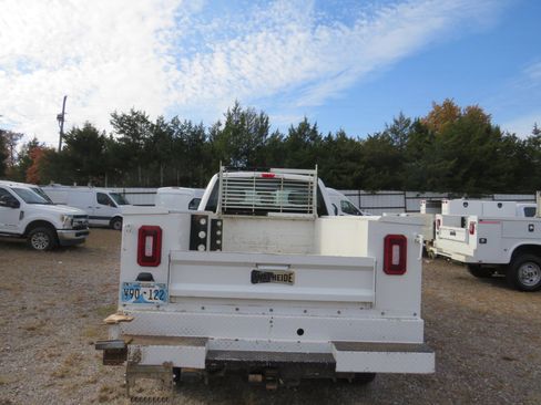 Used 2019 Ford F250 XL w/ XL Value Package image 6