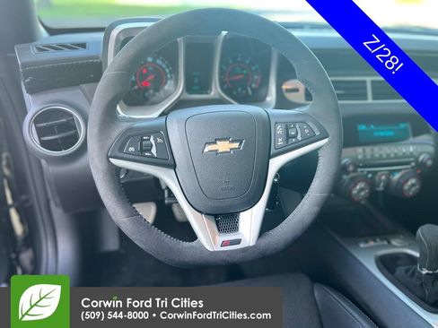 Used 2015 Chevrolet Camaro Z/28 RWD image 10
