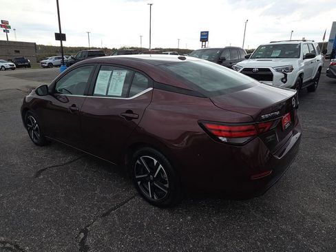 Used 2024 Nissan Sentra SV image 6