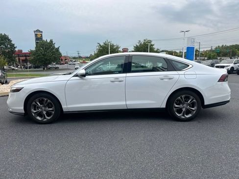 Used 2023 Honda Accord EX image 4