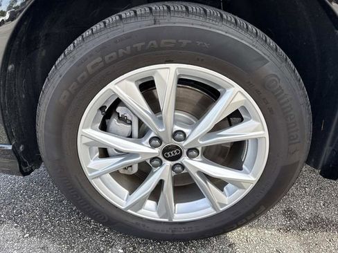 Used 2024 Audi Q3 2.0T Premium Plus image 37