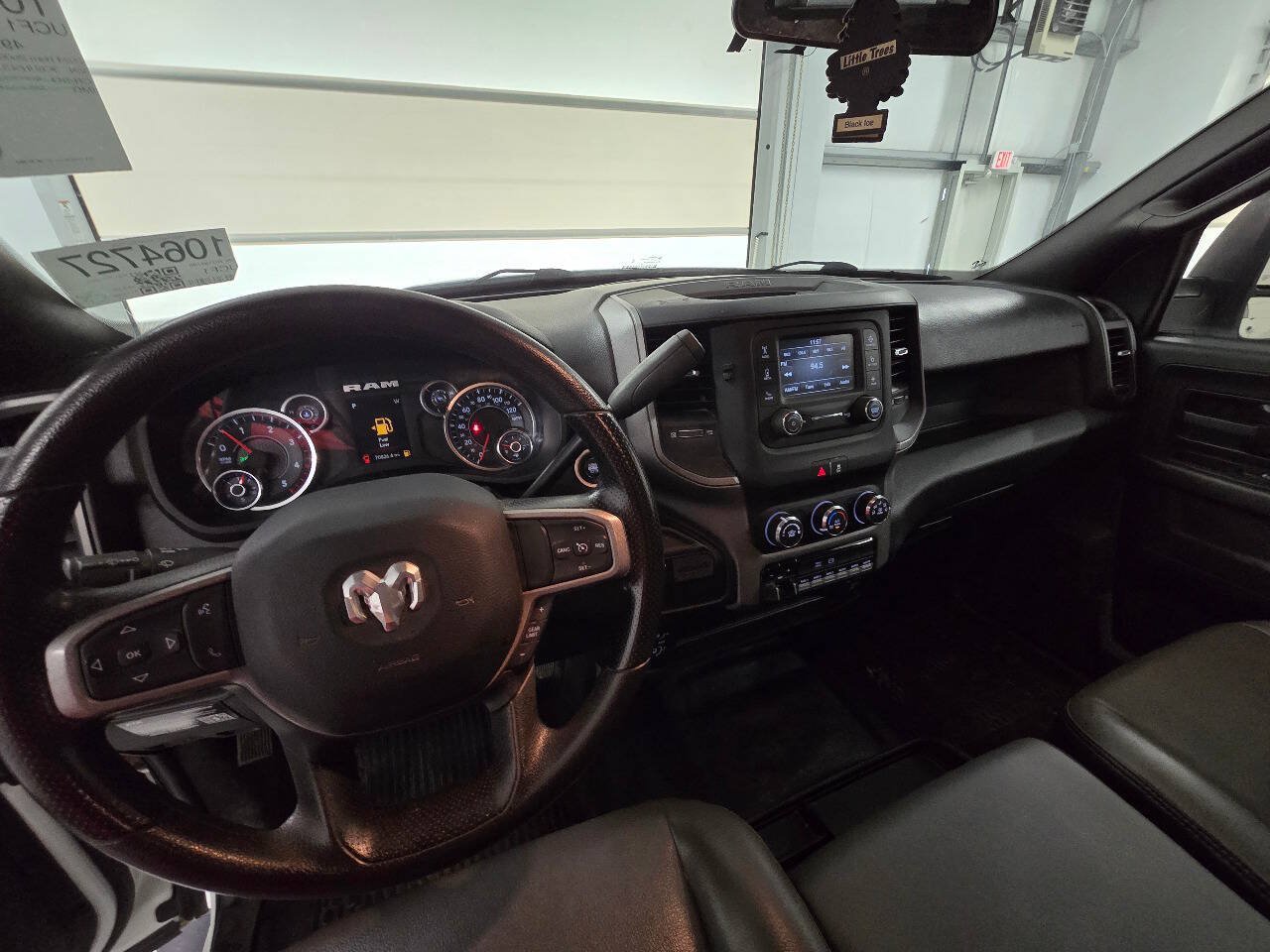 Used 2024 RAM 2500 Tradesman w/ Chrome Appearance Group AWD/4WD image 13