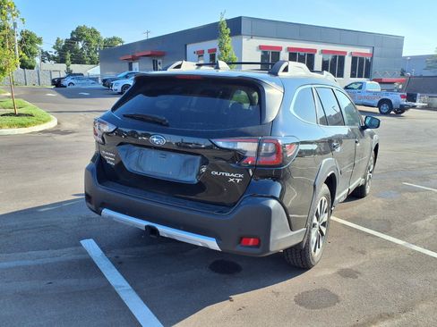 Used 2023 Subaru Outback Limited XT AWD/4WD image 4