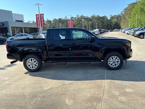 New 2026 Toyota Tacoma SR5 AWD/4WD image 8