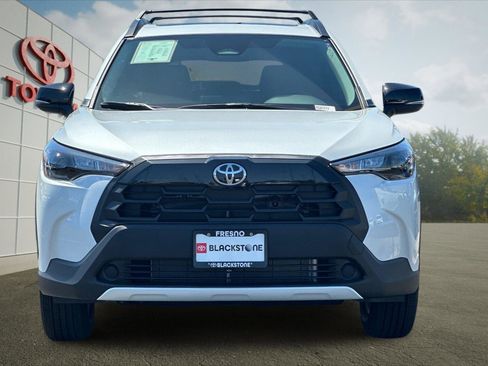 Used 2026 Toyota Corolla Cross LE w/ Moonroof Package FWD image 8