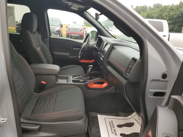 Used 2024 Nissan Frontier PRO-4X w/ Off-Road Protection Package AWD/4WD image 23