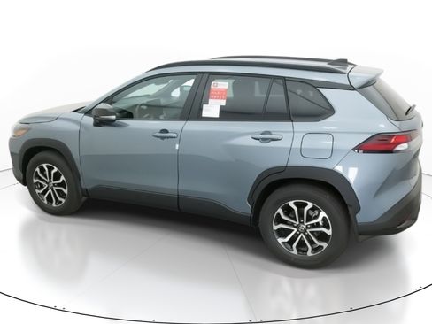 New 2026 Toyota Corolla Cross SE image 4