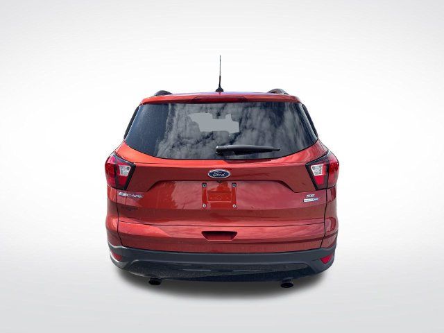 Used 2019 Ford Escape SE AWD/4WD image 4