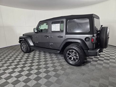 Used 2024 Jeep Wrangler Unlimited Sport AWD/4WD image 7