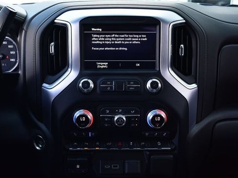 Used 2021 GMC Sierra 1500 SLT AWD/4WD image 35