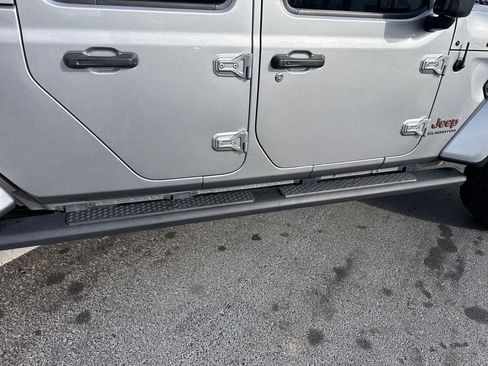 Used 2021 Jeep Gladiator Mojave image 31