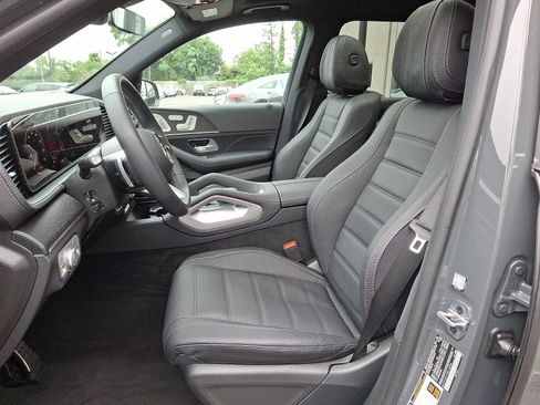 Used 2026 Mercedes-Benz GLS 450 4MATIC image 11