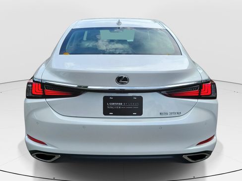 Used 2025 Lexus ES 350 w/ Premium Package FWD image 5