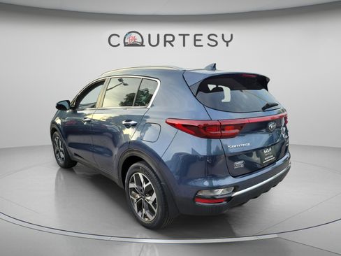 Used 2021 Kia Sportage EX FWD image 2
