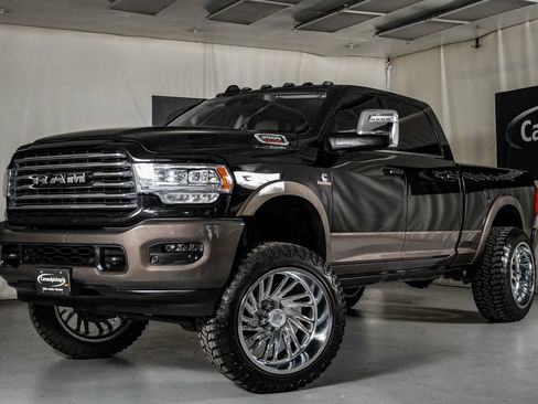 Used 2024 RAM 2500 Limited w/ Safety Group AWD/4WD image 4