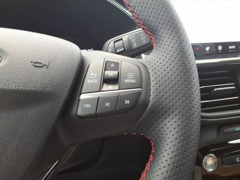 Certified 2024 Ford Escape ST-Line w/ Tech Pack #1 image 17