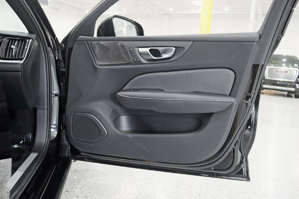Used 2024 Volvo S60 T8 Ultimate w/ Climate Package AWD/4WD image 36