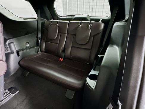 Used 2025 Ford Explorer Platinum w/ LUX Leather Package image 31