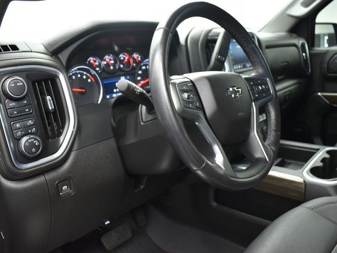 Used 2022 Chevrolet Silverado 1500 RST image 12