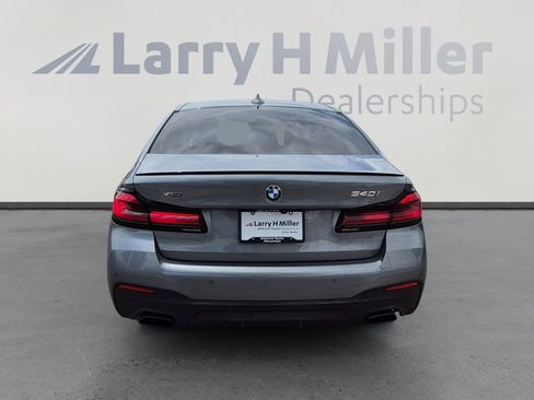 Used 2023 BMW 540i xDrive w/ M Sport Package AWD/4WD image 4