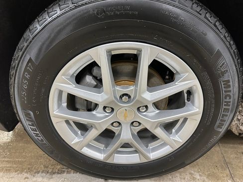 Used 2024 Chevrolet Equinox LT w/ LPO, Floor Liner Package image 36