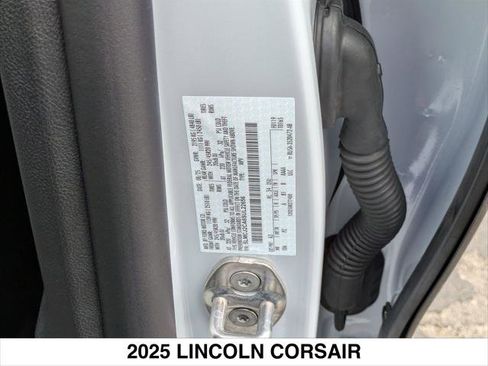 New 2025 Lincoln Corsair Reserve w/ Jet Appearance Package image 15