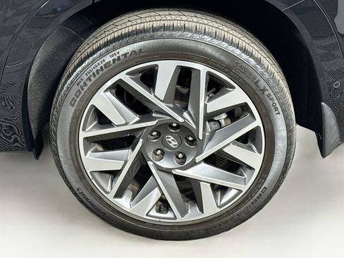 Used 2023 Hyundai Santa Fe Calligraphy image 9