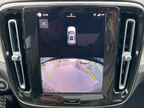 New 2026 Volvo XC40 B5 Core w/ Protection Package Premier AWD/4WD image 34