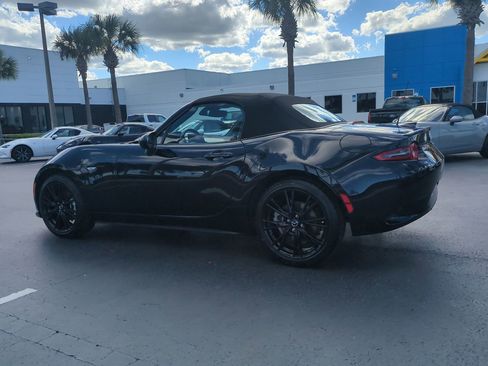 New 2025 MAZDA MX-5 Miata Club image 6