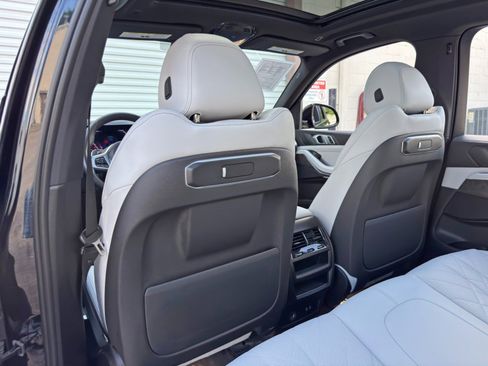 Used 2024 BMW X5 xDrive50e w/ M Sport Package AWD/4WD image 40