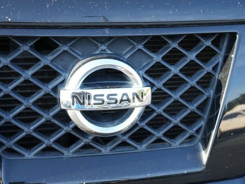 Used 2018 Nissan Frontier SV w/ Value Truck Package RWD image 11