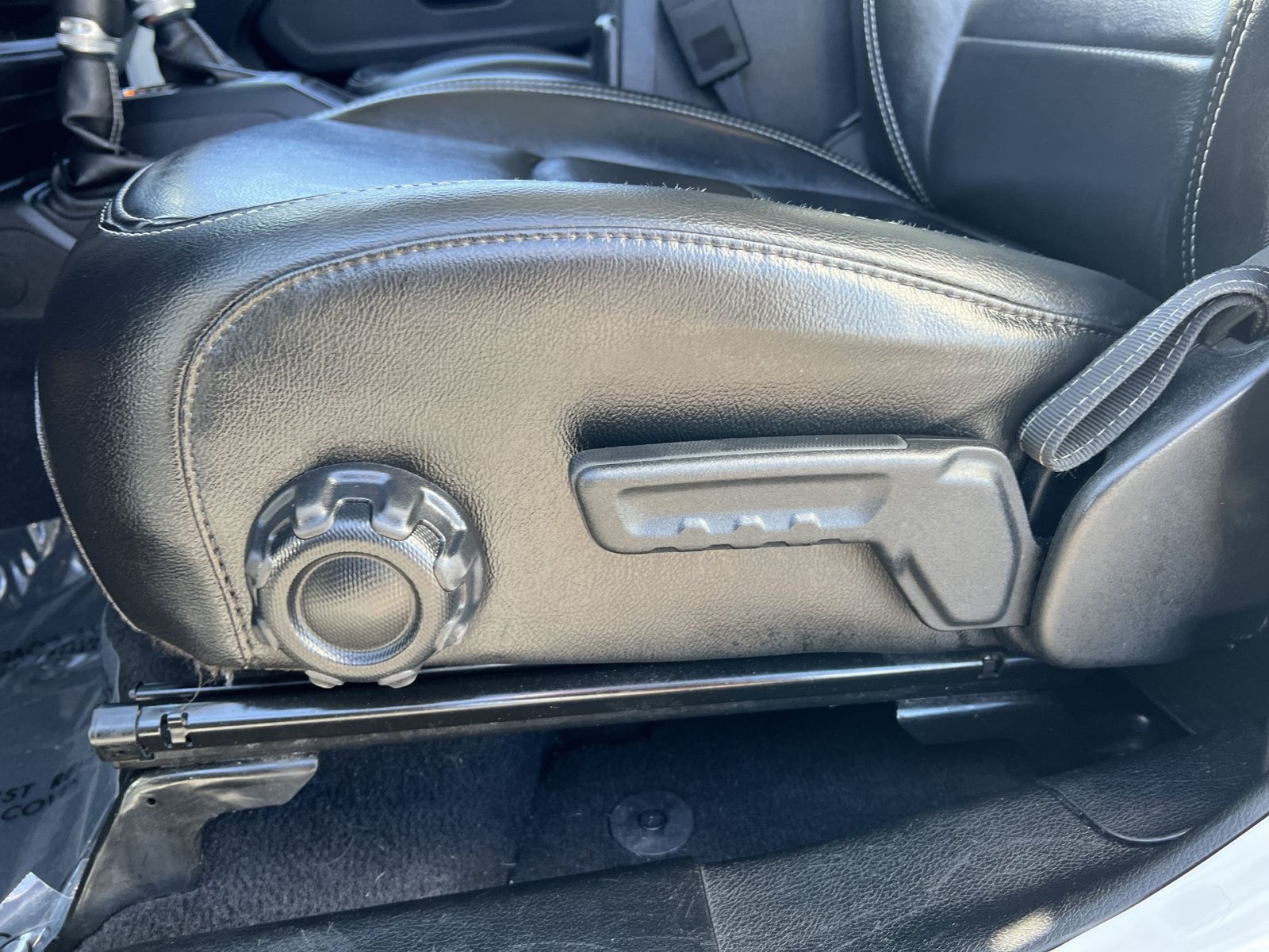 Used 2020 Jeep Wrangler Unlimited Sahara AWD/4WD image 14