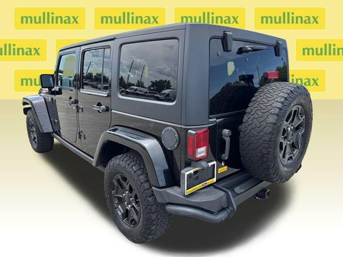 Used 2016 Jeep Wrangler Unlimited Sahara AWD/4WD image 6