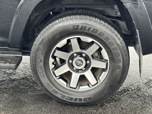 Used 2024 Toyota 4Runner TRD Off-Road image 39