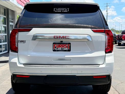 Used 2022 GMC Yukon Denali AWD/4WD image 4
