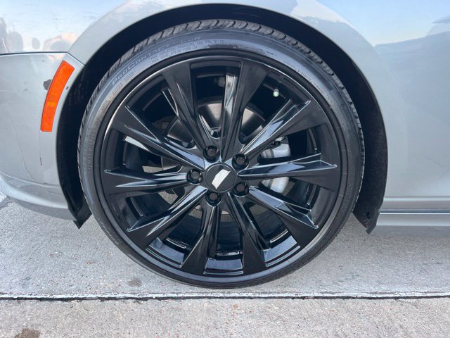 Used 2024 Cadillac CT4 Luxury w/ LPO, ONYX Package RWD image 33