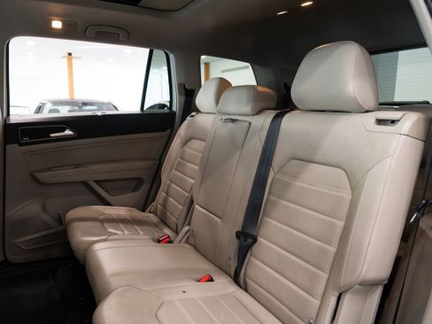 Used 2018 Volkswagen Atlas SEL Premium AWD/4WD image 9