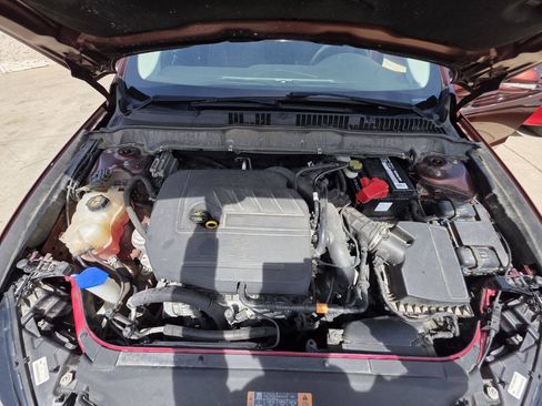 Used 2015 Ford Fusion SE w/ Equipment Group 201A FWD image 16