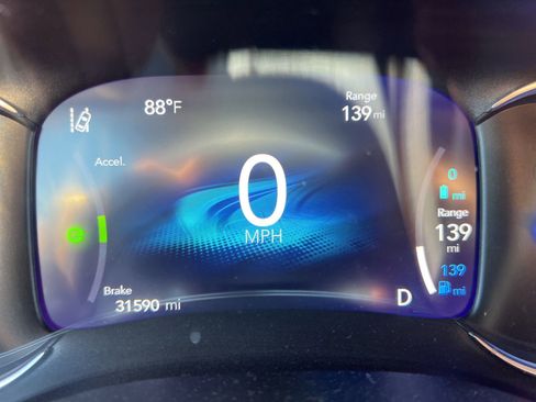 Used 2022 Chrysler Pacifica Pinnacle FWD image 38