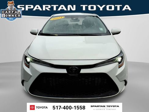 Used 2021 Toyota Corolla LE w/ Carpet Mat Package (TMS) FWD image 3
