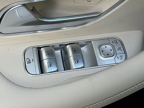 New 2026 Mercedes-Benz GLS 450 4MATIC image 23