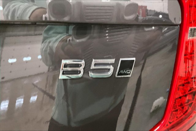 Certified 2024 Volvo XC90 B5 Plus w/ Protection Package AWD/4WD image 11