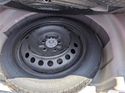 Used 2021 Toyota Camry SE FWD image 34