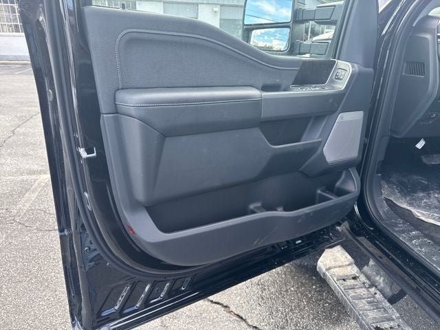 New 2026 Ford F350 Lariat w/ Black Appearance Package AWD/4WD image 15