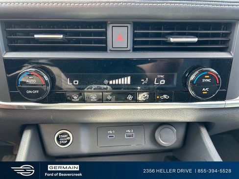 Used 2023 Nissan Rogue SV AWD/4WD image 19