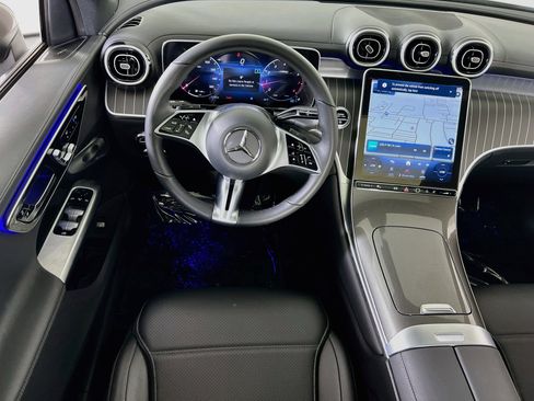 Used 2024 Mercedes-Benz GLC 300 4MATIC image 24